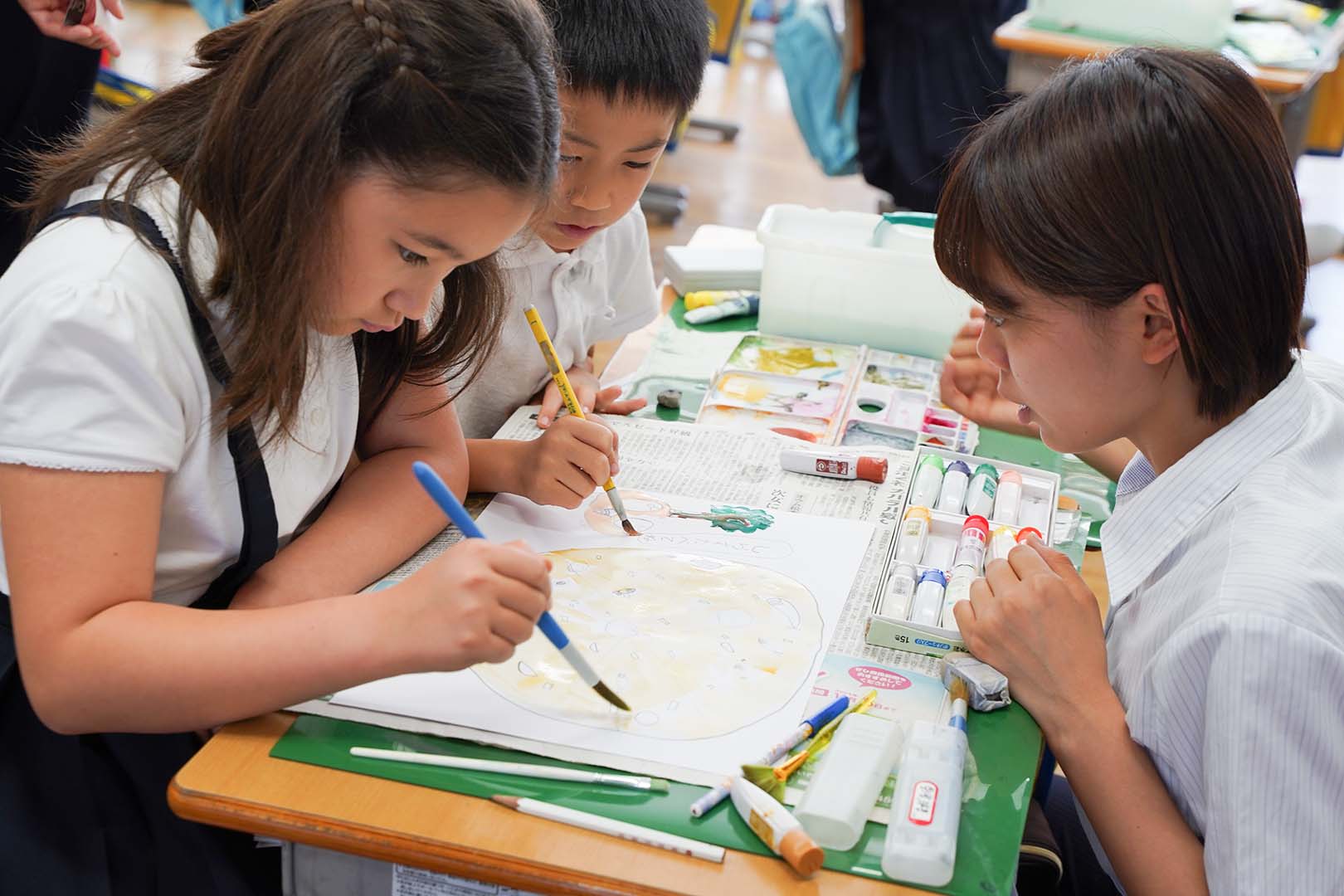 さぬき市の小学校の児童達が描いた絵をパッケージに！